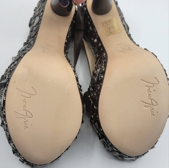 NWOB BCBGMAXAZRIA studded heels size 38 - Picture 11 of 16